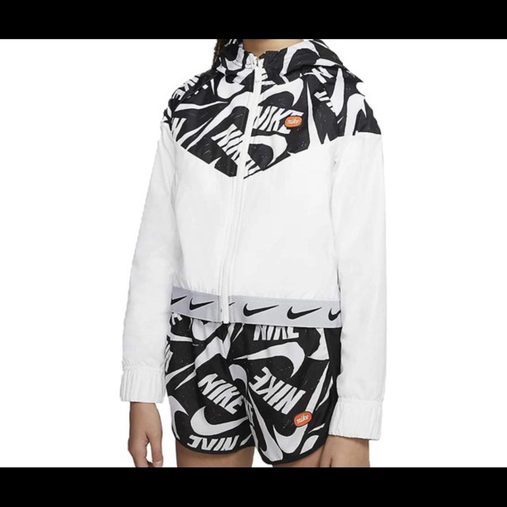 Nike Big Girl’s Tempo Print Wind Runner Jacket XL